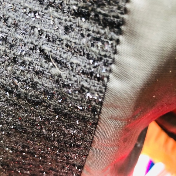 Gap size large Black tweed like jacket silver metallic threads slit sleeve - Picture 13 of 16